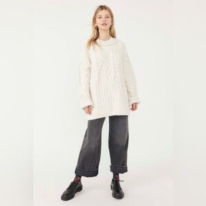 Free People Leslie Cable Knit Oversized Sweater NWOT SIZE S